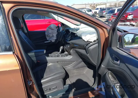 2017 Ford Escape Titanium из США, поврежденный, VIN 1FMCU9JD2HUB13472